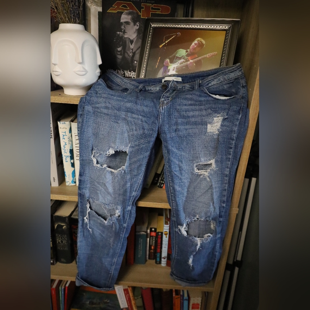 Distressed boyfriend jeans